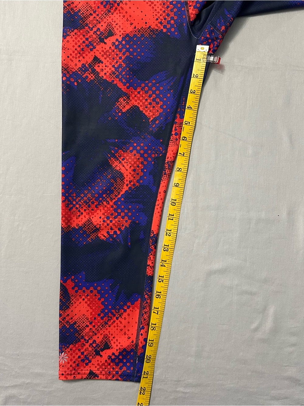 Athleta Cropped Leggings Womens M Medium Blue Orange Abstract Back Zip Pocket - Picture 12 of 12